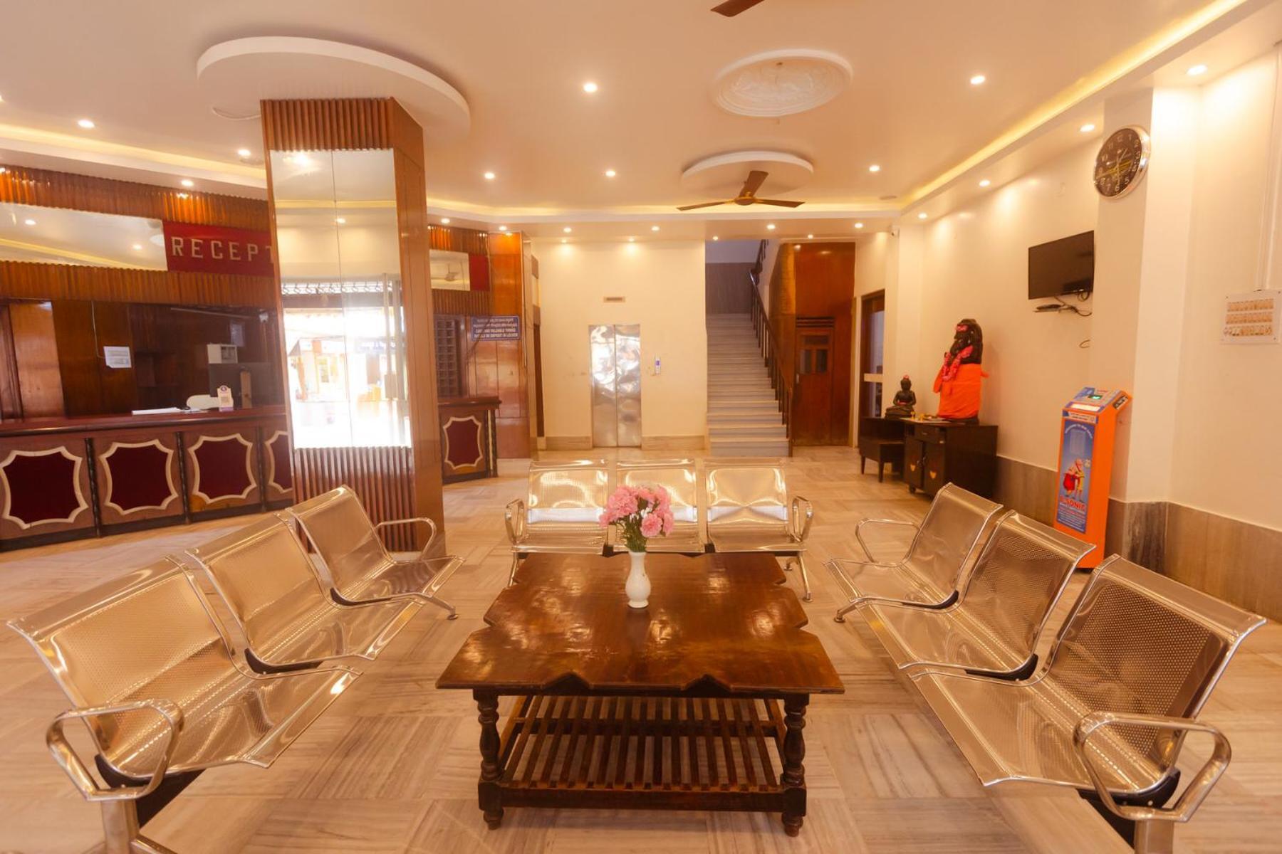 Sri Ramakrishna Hotel Bangalore Exterior photo