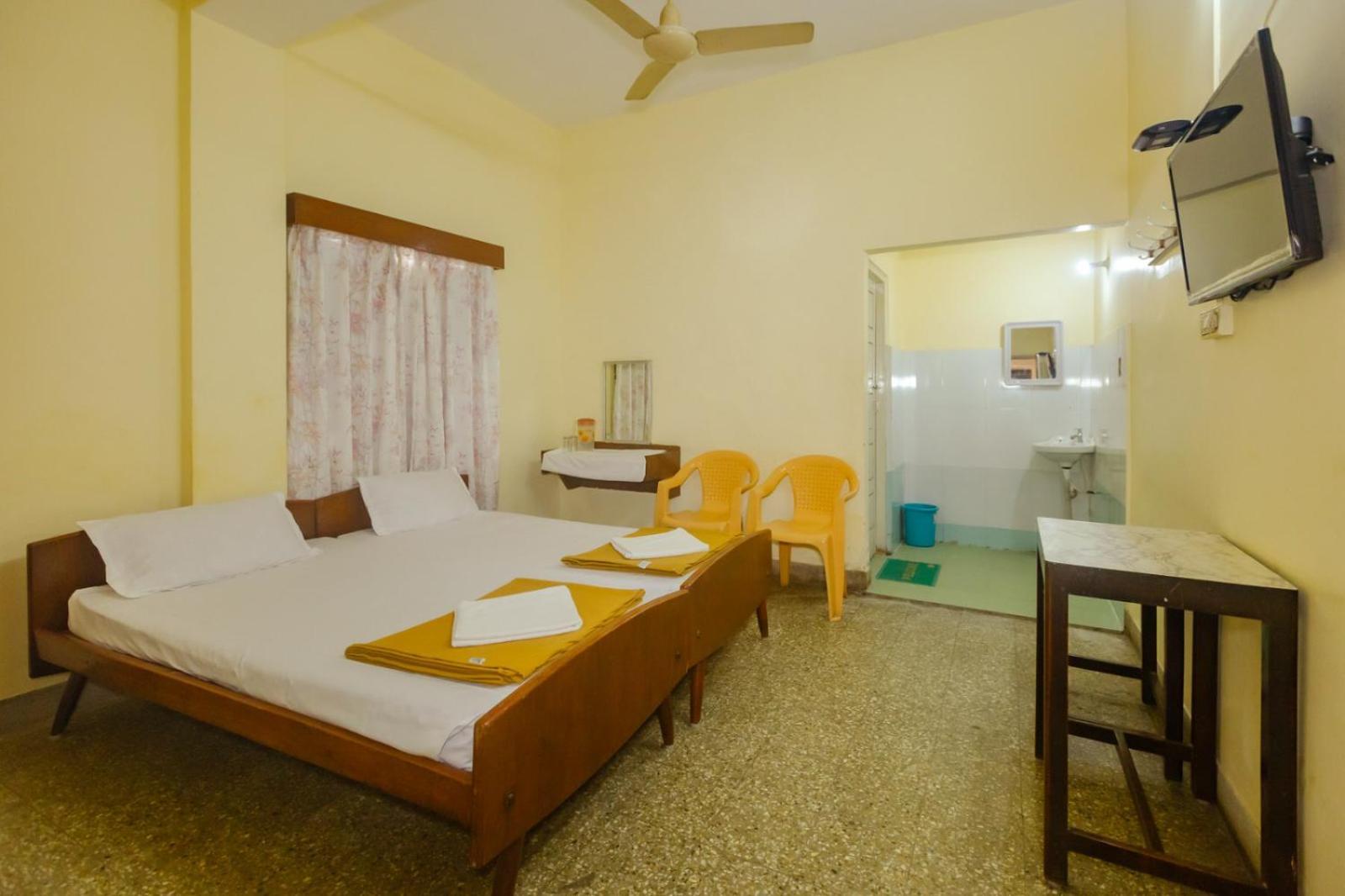 Sri Ramakrishna Hotel Bangalore Exterior photo